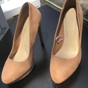Forever 21 pair of heels